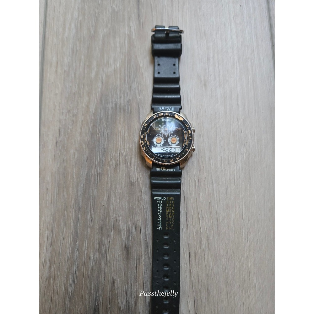 Wilson World Time Digital Watch Mens LCD Travel Sports Y2K Retro Techwear
